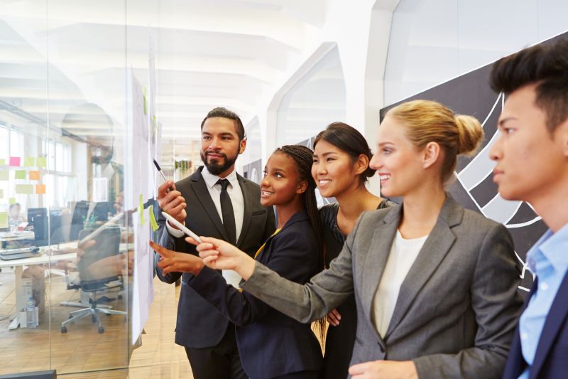 Provides Expert Insights